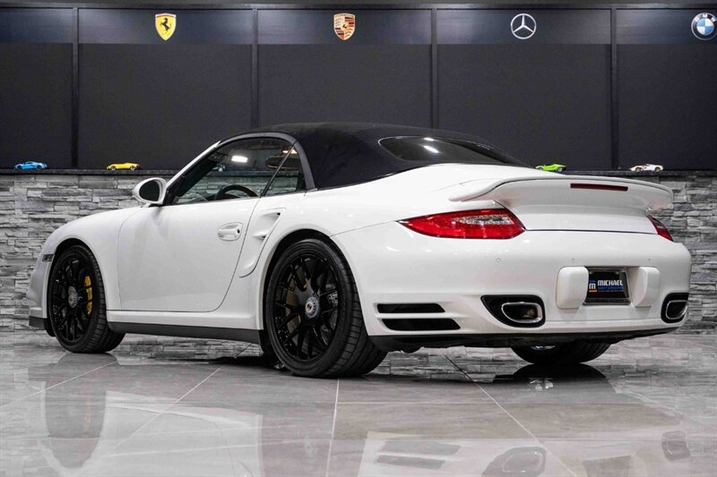 2011 Porsche 911 Turbo S   - Photo 21 - Neptune City, NJ 07753