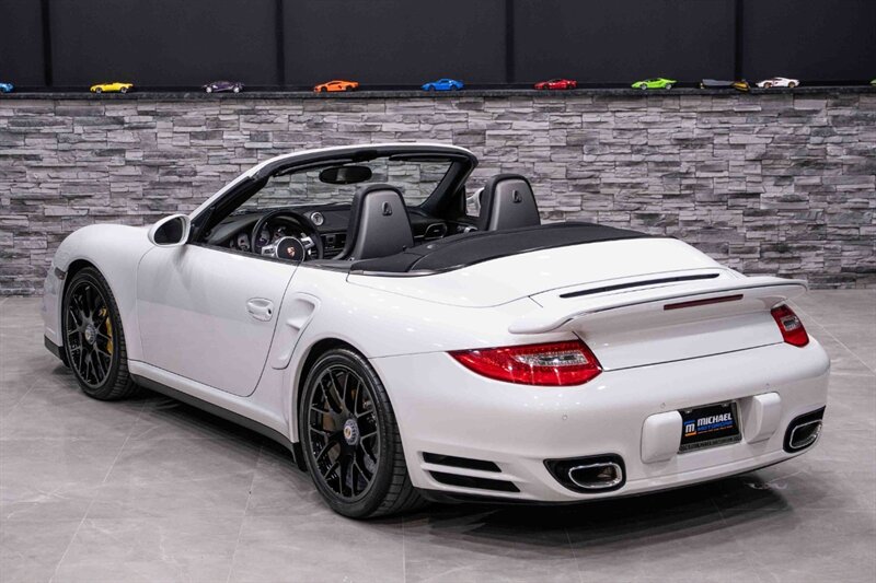2011 Porsche 911 Turbo S   - Photo 38 - Neptune City, NJ 07753
