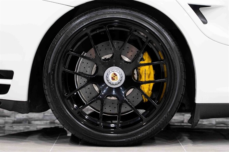 2011 Porsche 911 Turbo S   - Photo 71 - Neptune City, NJ 07753