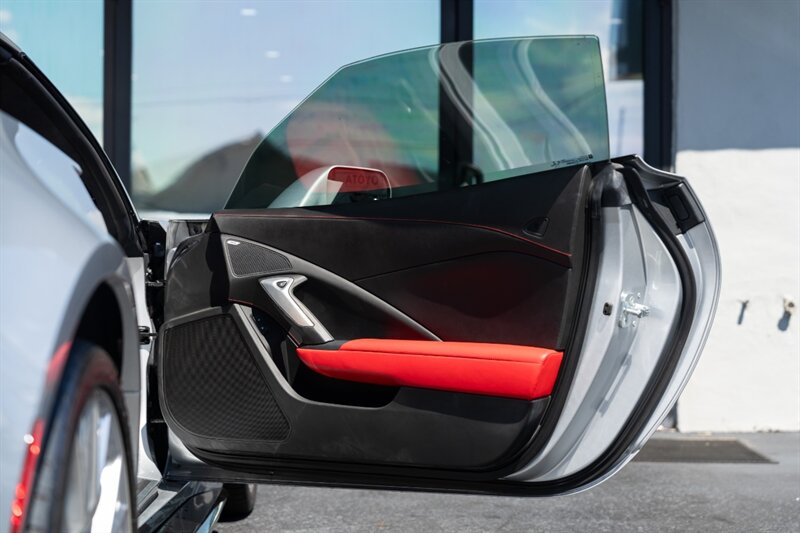 2015 Chevrolet Corvette Stingray 3LZ Z06 photo 18