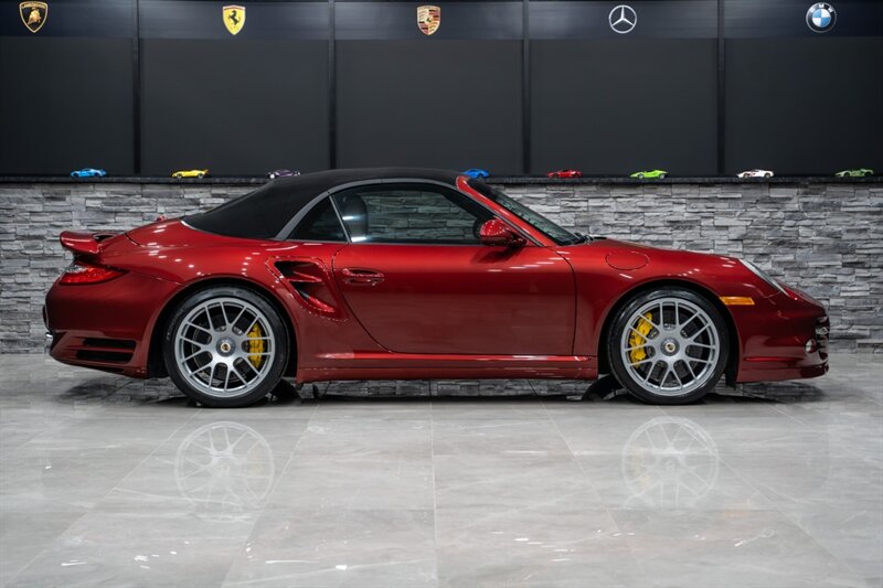 2011 Porsche 911 Turbo S  1 of 1 Turbo S Cabriolet - Photo 17 - Neptune City, NJ 07753