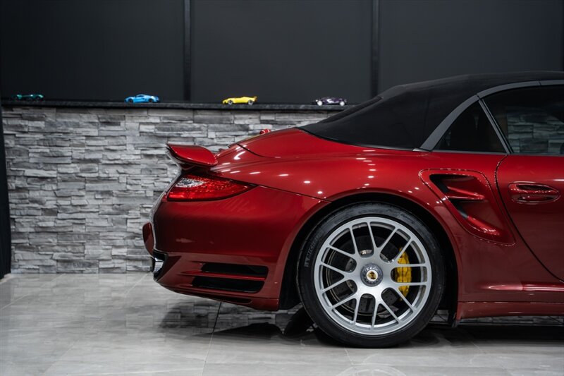 2011 Porsche 911 Turbo S  1 of 1 Turbo S Cabriolet - Photo 73 - Neptune City, NJ 07753