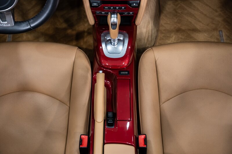 2011 Porsche 911 Turbo S  1 of 1 Turbo S Cabriolet - Photo 44 - Neptune City, NJ 07753