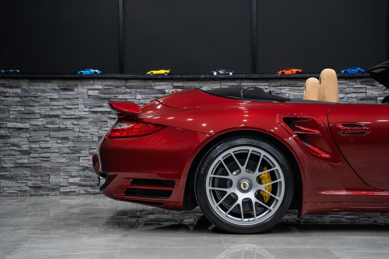 2011 Porsche 911 Turbo S  1 of 1 Turbo S Cabriolet - Photo 77 - Neptune City, NJ 07753