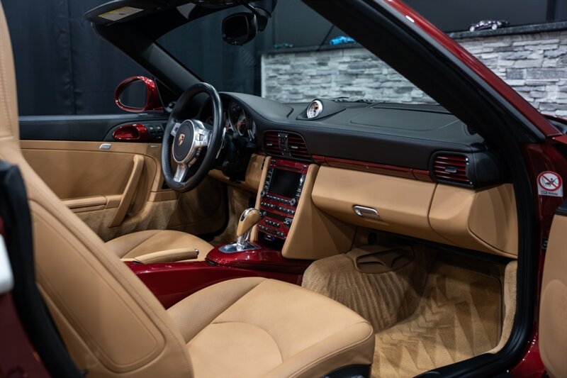 2011 Porsche 911 Turbo S  1 of 1 Turbo S Cabriolet - Photo 33 - Neptune City, NJ 07753