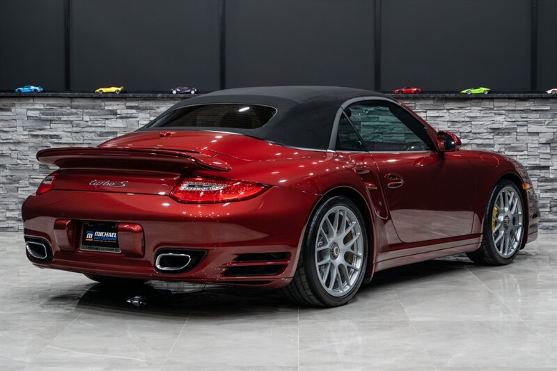 2011 Porsche 911 Turbo S  1 of 1 Turbo S Cabriolet - Photo 16 - Neptune City, NJ 07753