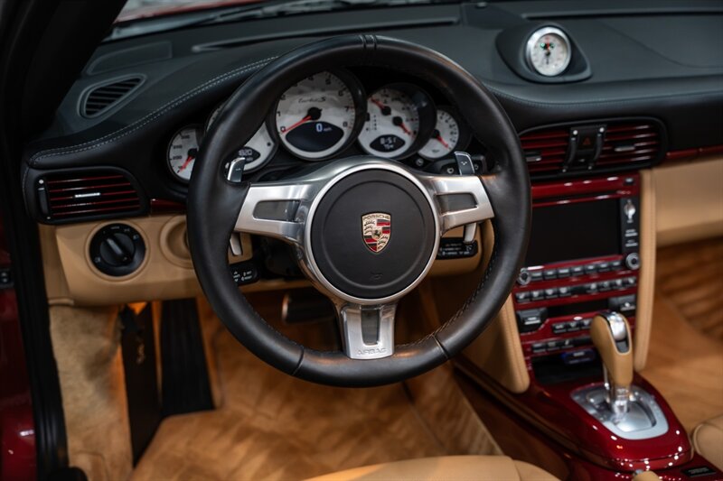 2011 Porsche 911 Turbo S  1 of 1 Turbo S Cabriolet - Photo 22 - Neptune City, NJ 07753