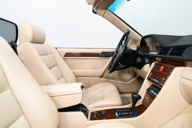 1994 Mercedes-Benz E 320   - Photo 29 - Neptune City, NJ 07753