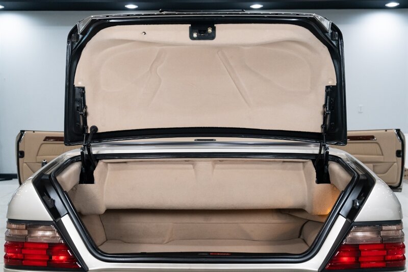 1994 Mercedes-Benz E 320   - Photo 21 - Neptune City, NJ 07753