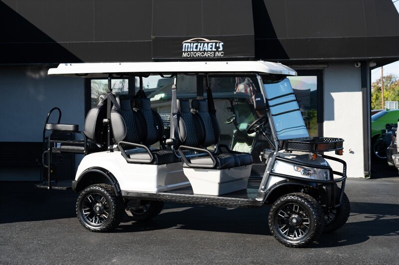 2025 EPIC E60L   - Photo 21 - Neptune City, NJ 07753