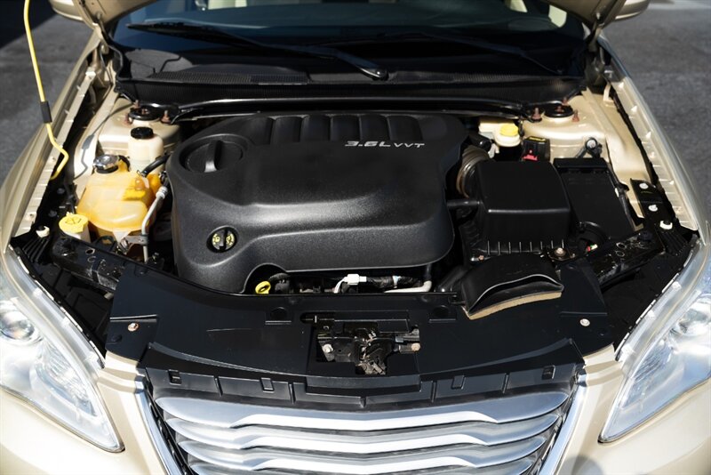 2011 Chrysler 200 Touring - Photo 23 - Neptune City, NJ 07753