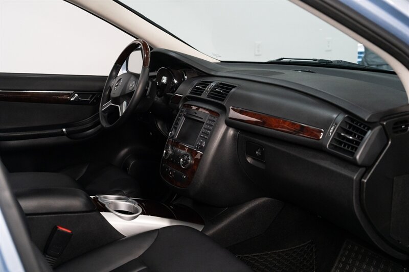 2010 Mercedes-Benz R 350 BlueTEC   - Photo 20 - Neptune City, NJ 07753