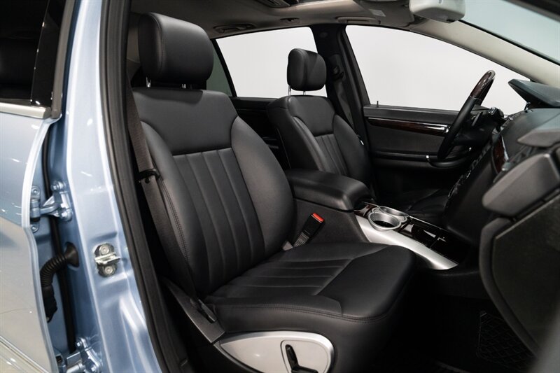 2010 Mercedes-Benz R 350 BlueTEC   - Photo 18 - Neptune City, NJ 07753