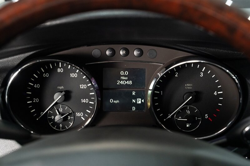 2010 Mercedes-Benz R 350 BlueTEC   - Photo 2 - Neptune City, NJ 07753