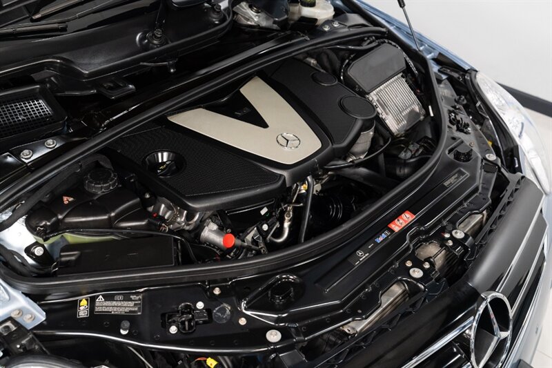 2010 Mercedes-Benz R 350 BlueTEC   - Photo 22 - Neptune City, NJ 07753