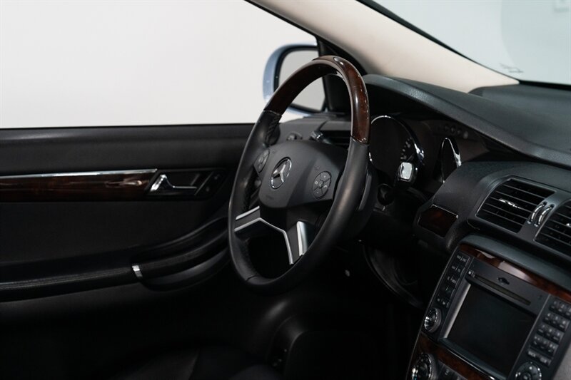 2010 Mercedes-Benz R 350 BlueTEC   - Photo 28 - Neptune City, NJ 07753