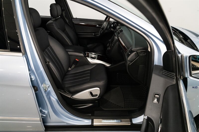 2010 Mercedes-Benz R 350 BlueTEC   - Photo 17 - Neptune City, NJ 07753
