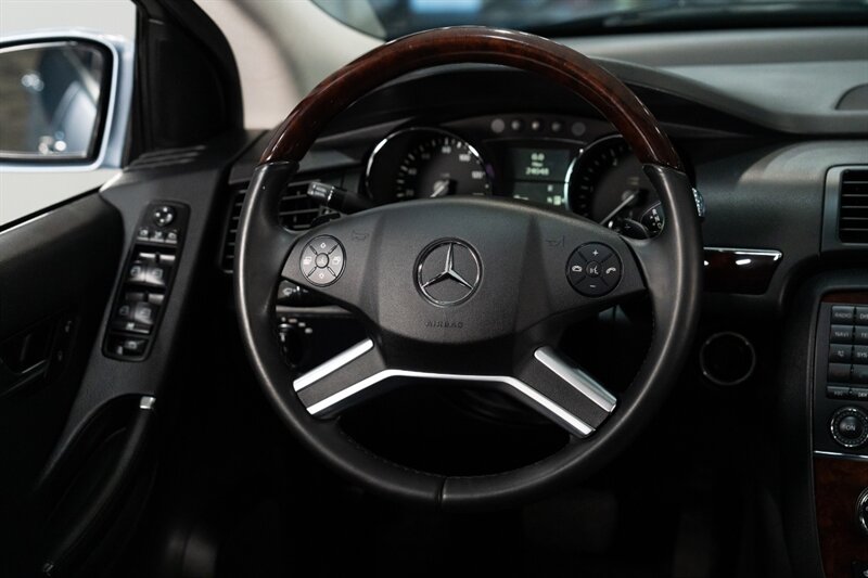 2010 Mercedes-Benz R 350 BlueTEC   - Photo 13 - Neptune City, NJ 07753