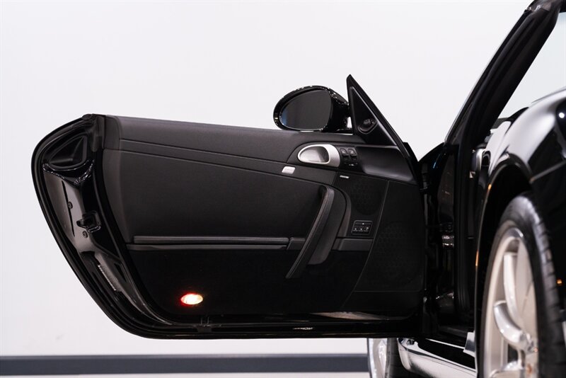 2012 Porsche 911 Black Edition - Photo 18 - Neptune City, NJ 07753