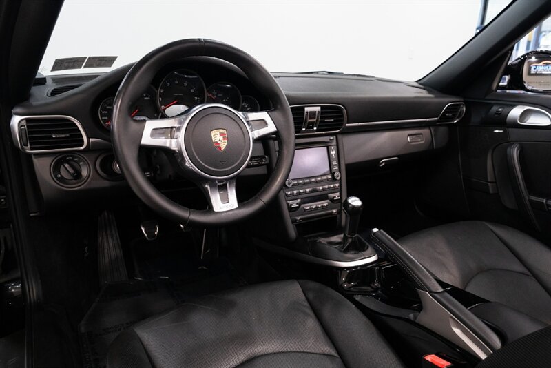 2012 Porsche 911 Black Edition - Photo 14 - Neptune City, NJ 07753