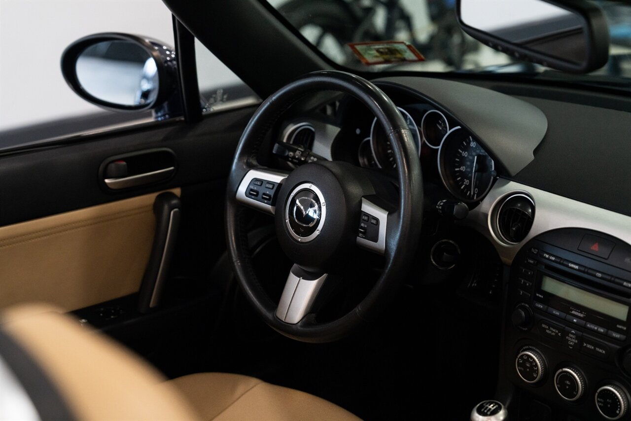 2011 Mazda MX-5 Miata Grand Touring   - Photo 13 - Neptune City, NJ 07753