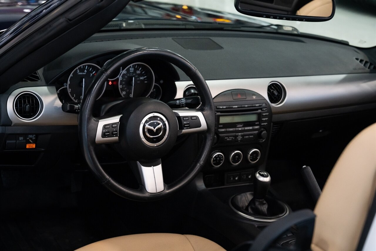 2011 Mazda MX-5 Miata Grand Touring   - Photo 15 - Neptune City, NJ 07753