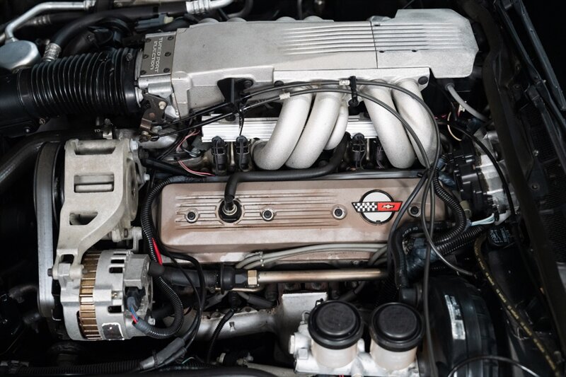 1988 Chevrolet Corvette - Photo 12 - Neptune City, NJ 07753