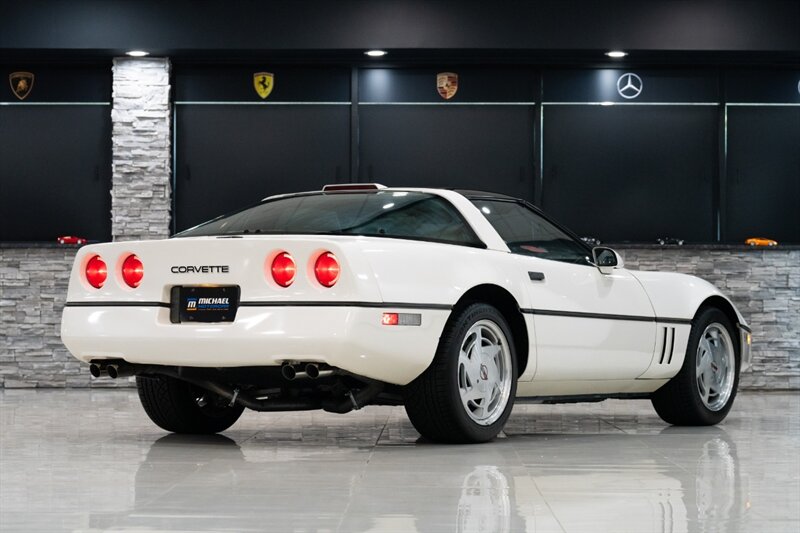 1988 Chevrolet Corvette - Photo 5 - Neptune City, NJ 07753