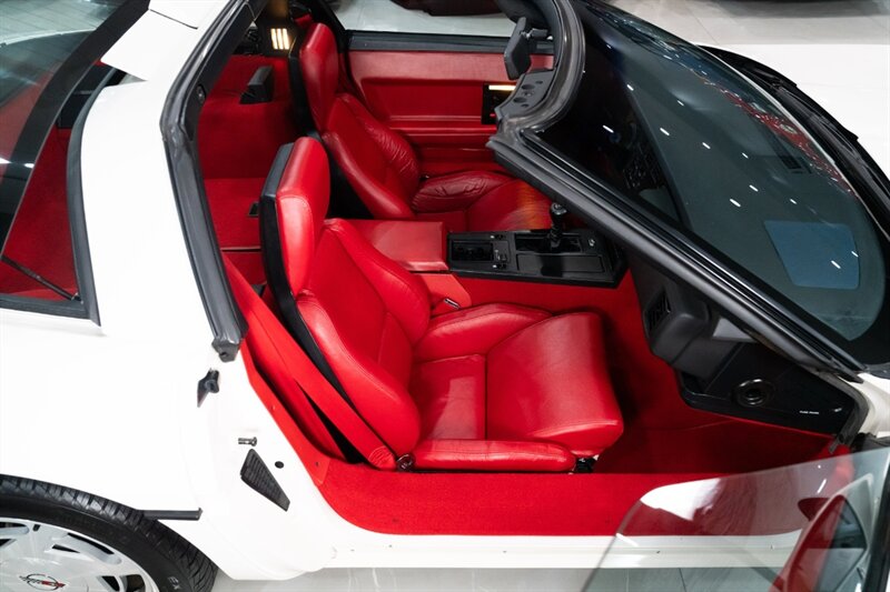 1988 Chevrolet Corvette - Photo 14 - Neptune City, NJ 07753
