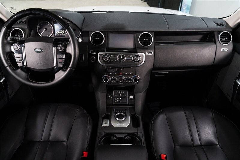 2016 Land Rover LR4 HSE   - Photo 10 - Neptune City, NJ 07753