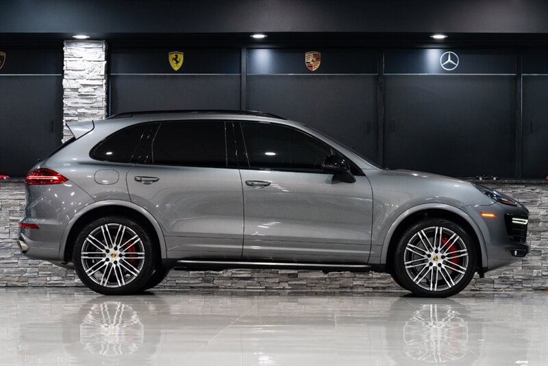 2015 Porsche Cayenne Turbo - Photo 6 - Neptune City, NJ 07753