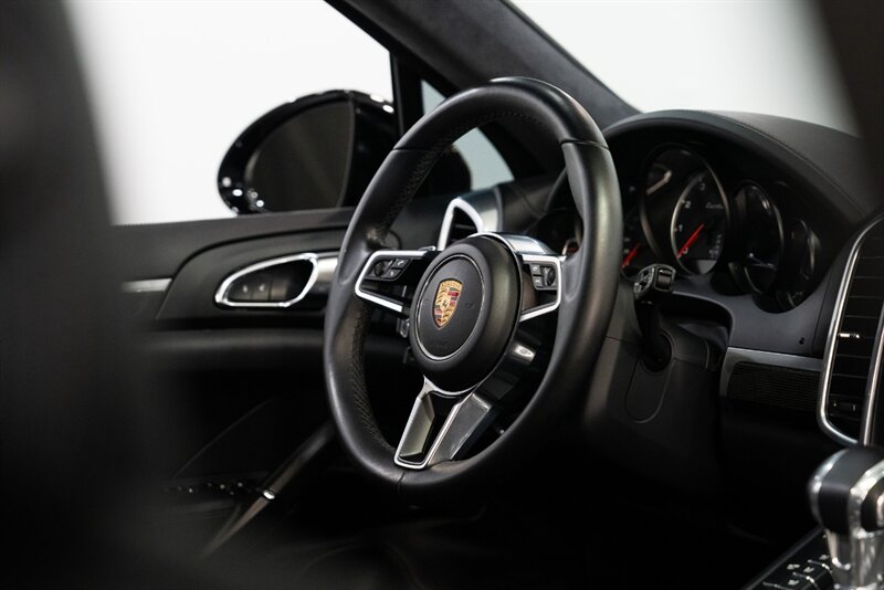 2015 Porsche Cayenne Turbo - Photo 49 - Neptune City, NJ 07753