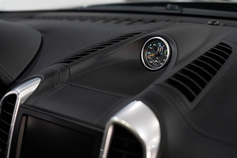 2015 Porsche Cayenne Turbo - Photo 32 - Neptune City, NJ 07753