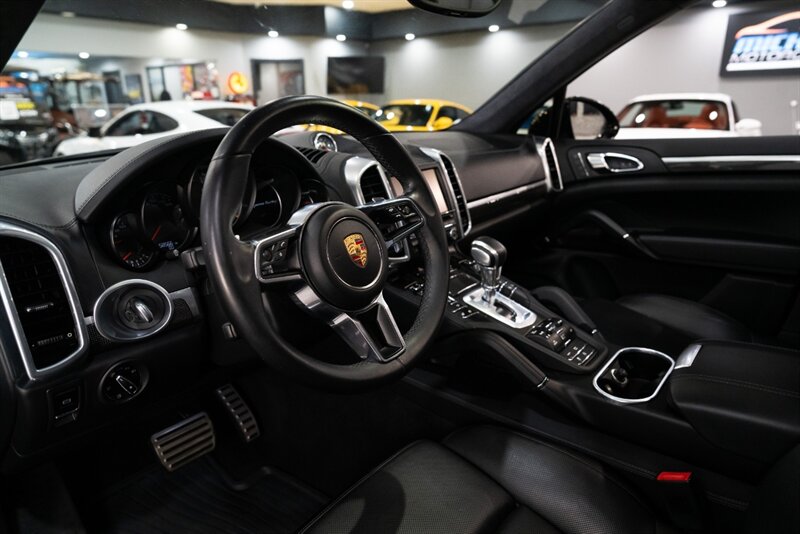 2015 Porsche Cayenne Turbo - Photo 10 - Neptune City, NJ 07753