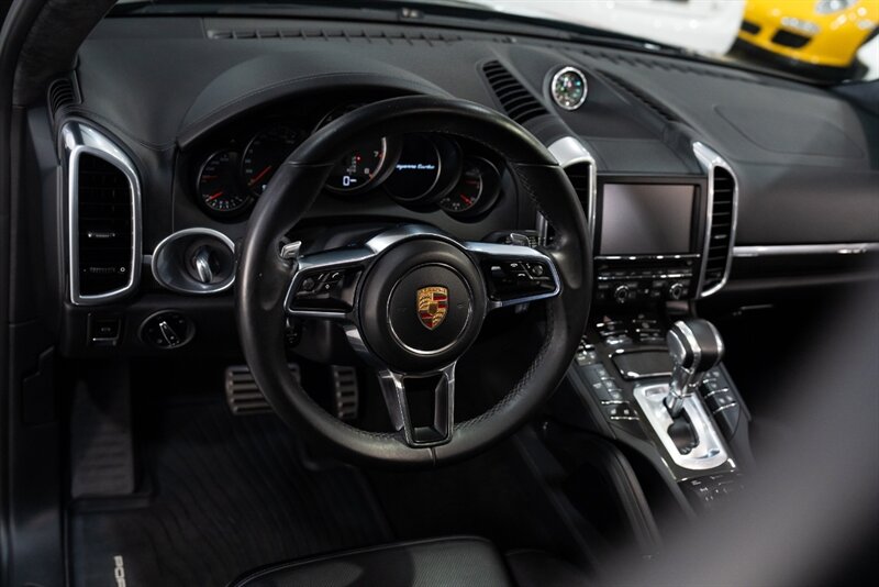 2015 Porsche Cayenne Turbo - Photo 11 - Neptune City, NJ 07753