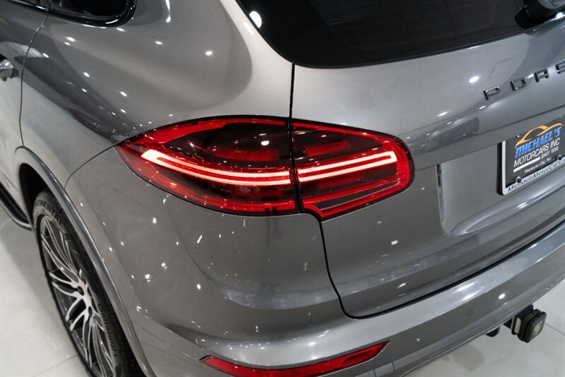 2015 Porsche Cayenne Turbo - Photo 52 - Neptune City, NJ 07753