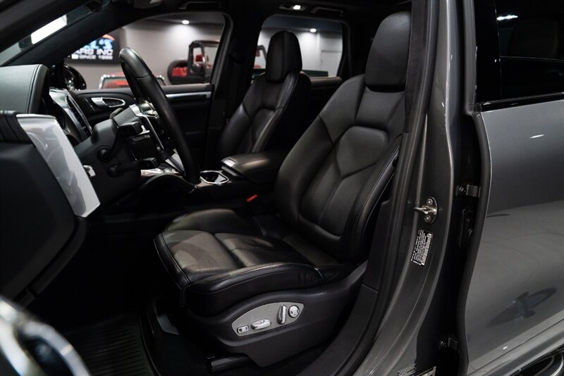 2015 Porsche Cayenne Turbo - Photo 20 - Neptune City, NJ 07753