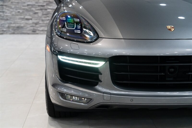 2015 Porsche Cayenne Turbo - Photo 50 - Neptune City, NJ 07753