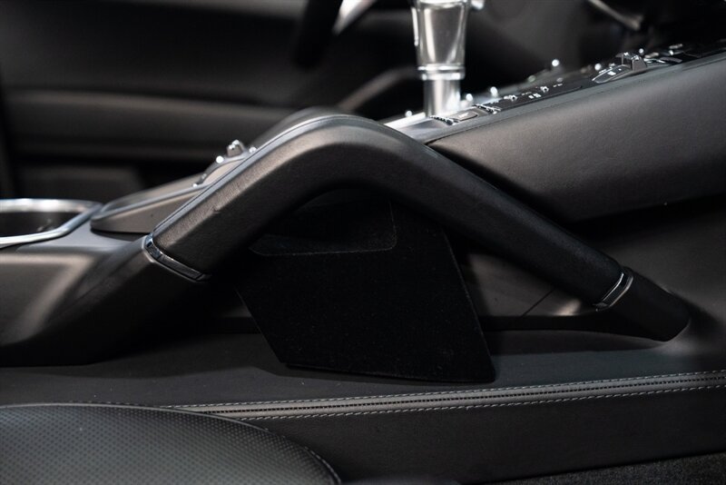 2015 Porsche Cayenne Turbo - Photo 19 - Neptune City, NJ 07753