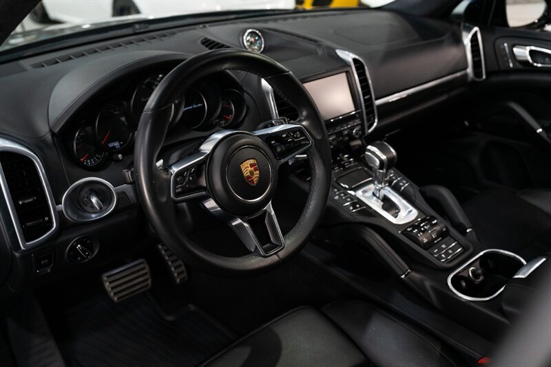 2015 Porsche Cayenne Turbo - Photo 13 - Neptune City, NJ 07753