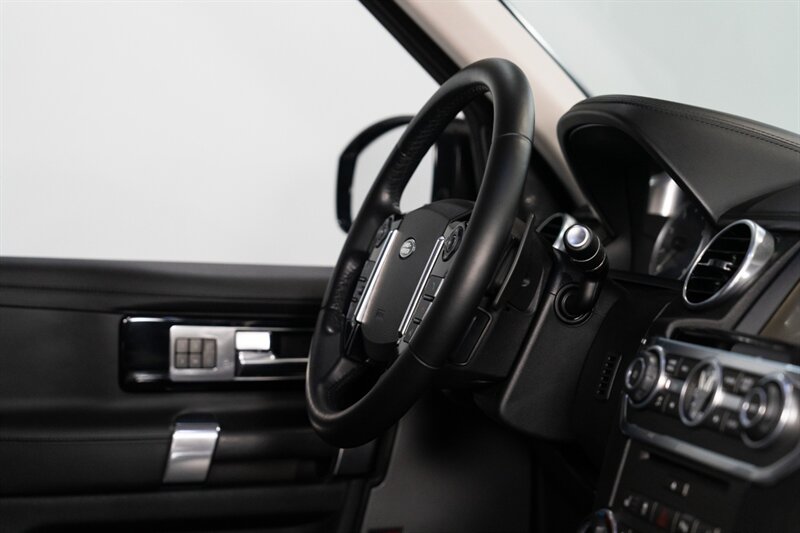 2016 Land Rover LR4 HSE LUX   - Photo 29 - Neptune City, NJ 07753