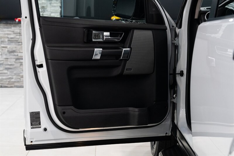 2016 Land Rover LR4 HSE LUX   - Photo 52 - Neptune City, NJ 07753