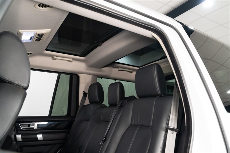 2016 Land Rover LR4 HSE LUX   - Photo 16 - Neptune City, NJ 07753