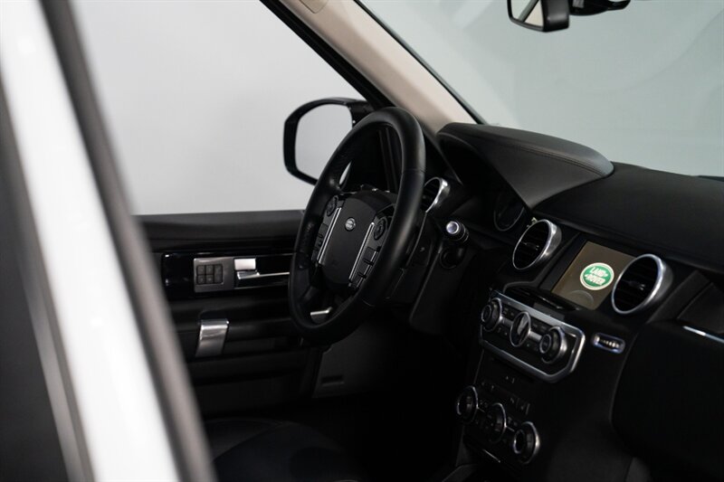 2016 Land Rover LR4 HSE LUX   - Photo 31 - Neptune City, NJ 07753