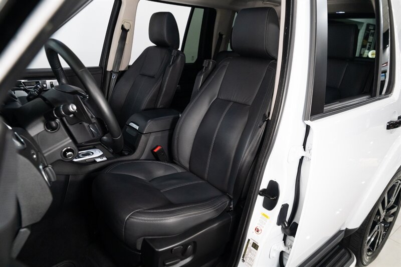 2016 Land Rover LR4 HSE LUX   - Photo 14 - Neptune City, NJ 07753