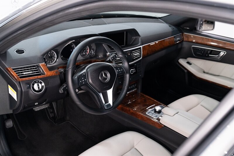 2013 Mercedes-Benz E 350 Luxury   - Photo 13 - Neptune City, NJ 07753