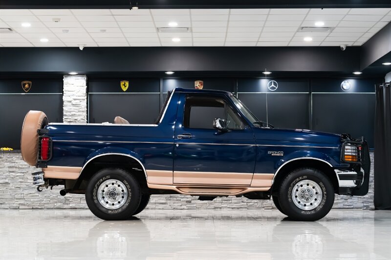 1995 Ford Bronco Eddie Bauer   - Photo 9 - Neptune City, NJ 07753