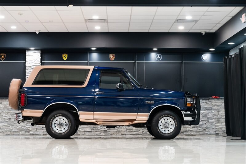 1995 Ford Bronco Eddie Bauer   - Photo 19 - Neptune City, NJ 07753