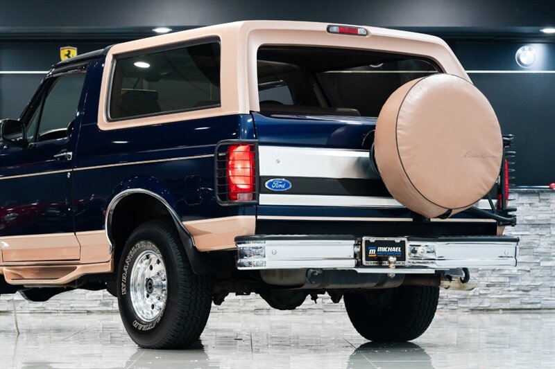1995 Ford Bronco Eddie Bauer   - Photo 27 - Neptune City, NJ 07753