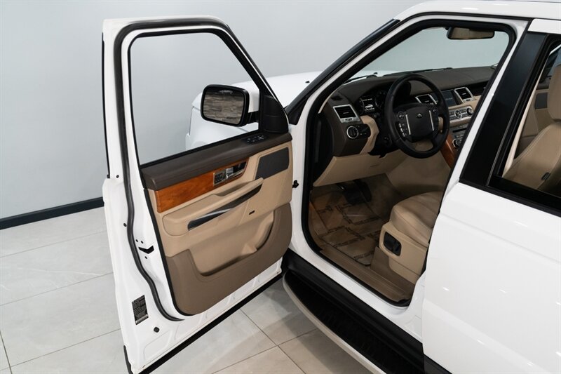 2011 Land Rover Range Rover Sport HSE   - Photo 44 - Neptune City, NJ 07753